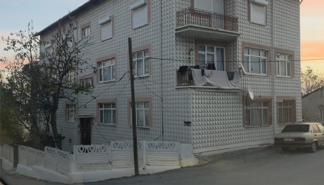 Kütahya'da yeni doğan bebeğini havalandırma boşluğuna attı